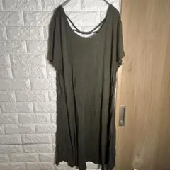 MOSSIMO XL Tシャツワンピース カーキ 背中あき デザインカットソーのサムネイル