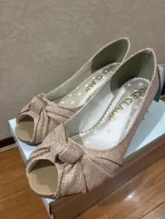 NICE CLAUP オープントゥパンプス ベージュのサムネイル