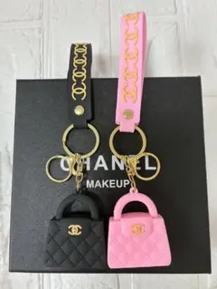 CHANEL ミニバッグ型キーホルダーセット