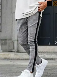 アダムスジャグラー スキニーパンツ