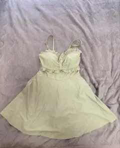 ライトグリーン フリル付きワンピース水着