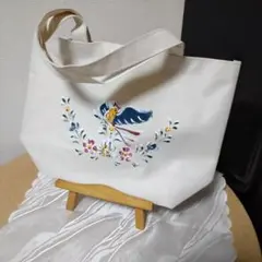 ファッショントールペイントトートバッグ オフホワイト鳥と花　一点物　　b22