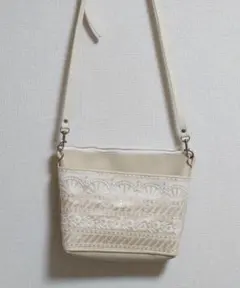 合皮ショルダーバッグ