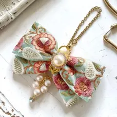インド刺繍リボン&パール　バッグチャーム