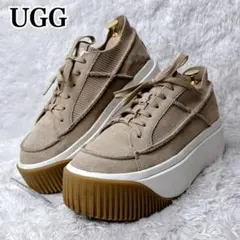 【美品✨】UGG ベージュ スエード スニーカー 厚底 モカシン