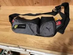 PUMA Ferrari ボディバッグ プーマ フェラーリロゴグレー