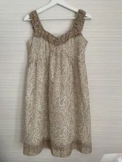 大きめサイズ　コムサイズム　ペイズリー柄ワンピース