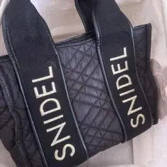 SNIDEL ロゴキルティングスクエアバッグ ブラックのサムネイル