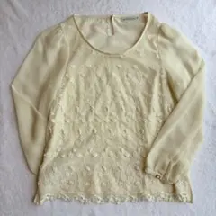 【earth music&ecology】長袖ブラウス アイボリー Mサイズ