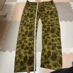 パーリーゲイツ　迷彩柄 メンズパンツのサムネイル