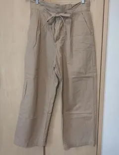 ハニーズ ベージュズボンのサムネイル