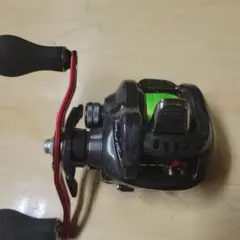 小型軽量 カワハギに Daiwa SMAK Red Tune 100HR リール - メルカリ