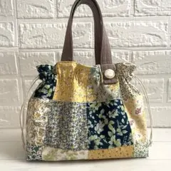 パッチワーク＊巾着バッグ(イエロー　花柄　リス) ハンドメイド