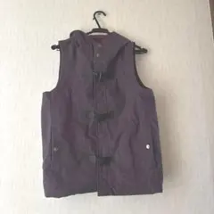 フード付きパープルダッフルベスト