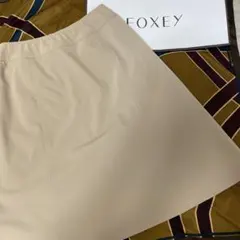 54FOXEY NEWYORK/フォクシーニューヨークAライン膝丈スカート38のサムネイル