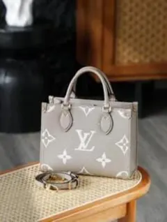 LOUIS VUITTON オンザゴーPM ショルダーバッグ