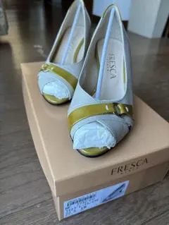 FRESCA グレー・イエロー オープントゥパンプス