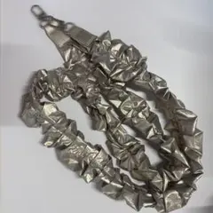 フリルスマホショルダー　ゴールド