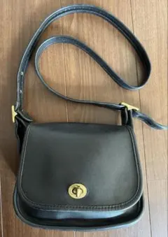 COACHコーチ VINTAGE 9979 USAショルダーバッグ ターンロック - メルカリ