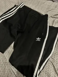 adidas ブラック ジャージ パンツ S