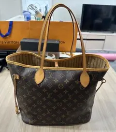 ルイヴィトン　ネヴァーフル