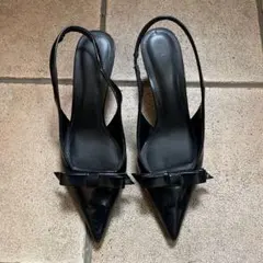 ブラック ポインテッドトゥ ミュール