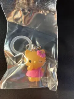 ハローキティ　めじるしアクセサリー　日焼け