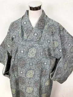 グレー系 幾何学模様 着物　アンサンブル
