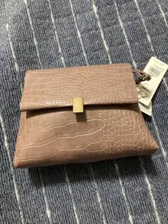 クロコダイル風ピンクショルダーバッグ