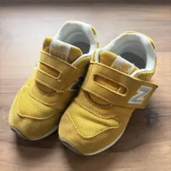 16cm New Balance キッズ スニーカー イエローのサムネイル