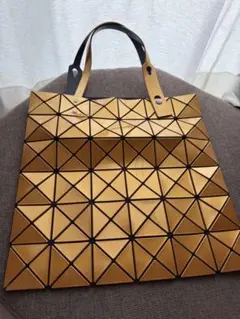 未使用 BAO BAO ISSEY MIYAKE オレンジ トート7×7サイズ - メルカリ