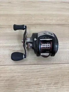 Abu Garcia REVO BEAST 40 ベイトリール 本体 - メルカリ