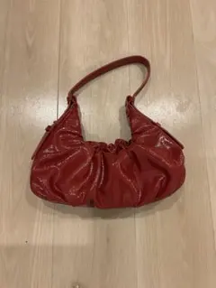 ZARA レッド パテント ハンドバッグ