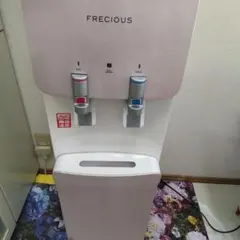 ウォーターサーバー FRECIOUS Slat ホワイト - メルカリ