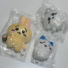 ちいかわ　お座りぬいぐるみハチワレ　モモンガ　うさぎ