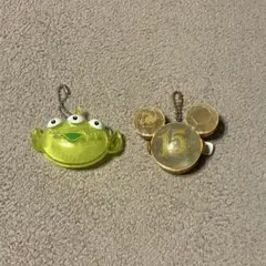 ディズニー エイリアン＆ミッキーマウス 15周年 光るキーホルダーセット