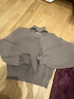 ムルーア　肩空きトップス
