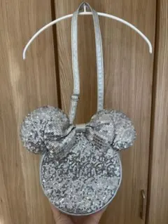 Item thumbnail for item 085e3717-e46b-451e-b193-0975ea90c00b