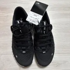 23.5cm 新品 ナイキ フリー メトコン 5 DV3950-001 黒　白