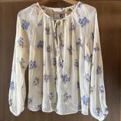 ZARA 花柄シフォンセミシアープリントブラウス 長袖 クリーム色