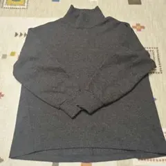 ️⭕️【GU】ブラッシュドリブハイネックプルオーバー ダークブラウン️⭕️