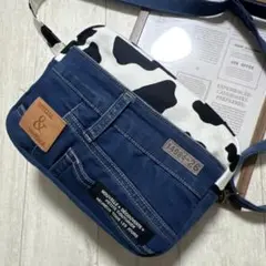 ショルダーバッグ　牛が　デニムリメイク　ハンドメイド