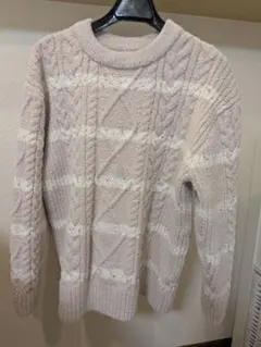 淡いピンクのケーブル編みルームウェア