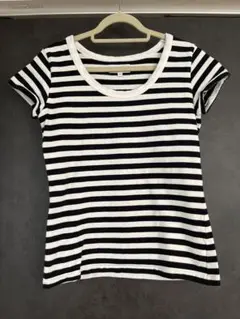 【値下げ中！】 agnès b. 半袖Tシャツ 黒と白のストライプ T1