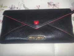 miu miu マドラス ラブレター 長財布のサムネイル