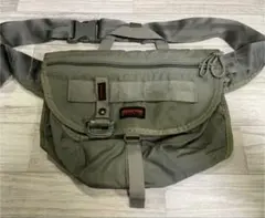 ブリーフィング バッグ