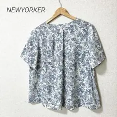 美品　NEWYORKER ニューヨーカー　花柄　プルオーバーブラウスのサムネイル