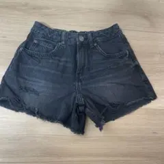 ZARA ダークグレー デニムショートパンツ