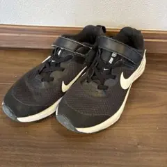 Nike ブラック スニーカー ベルクロ付き