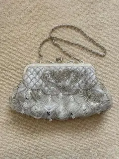 axes ビーズ装飾 シルバーパーティーバッグ